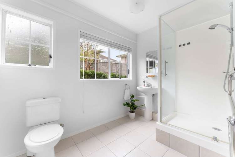 1/1 Folkestone Street Murrays Bay_11