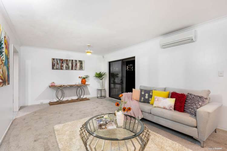 83 Carnoustie Drive Wattle Downs_14