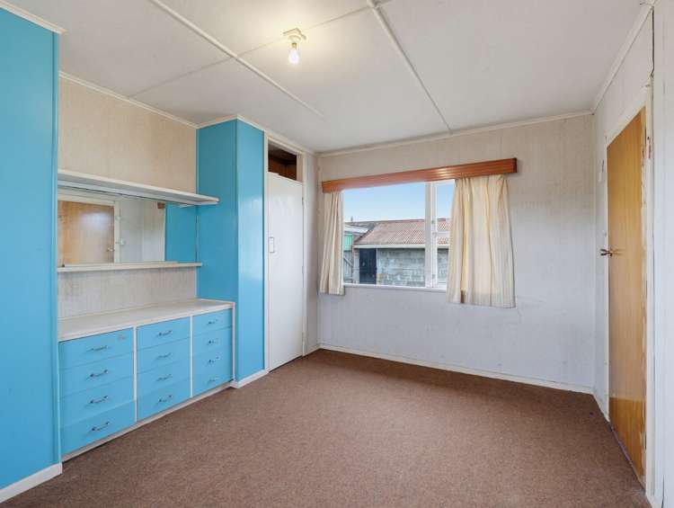 44 Haydon Street Roslyn_11
