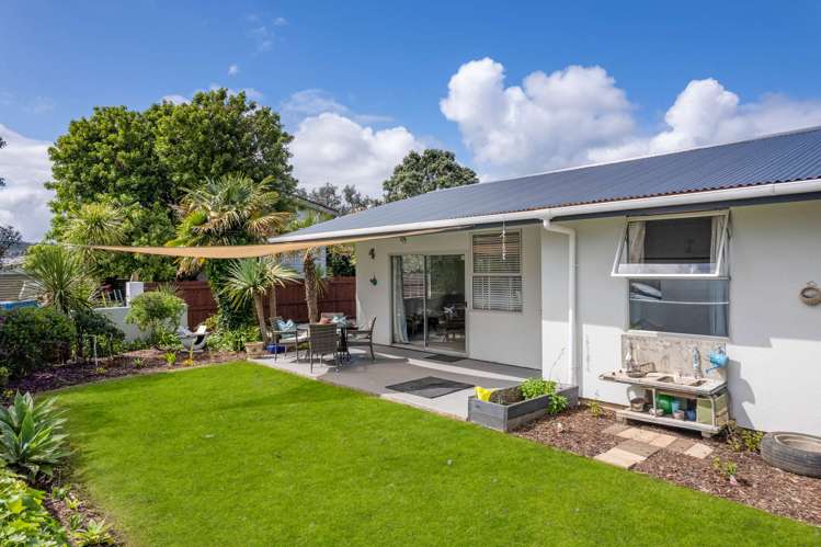 42 Adamson Road Taipa_18