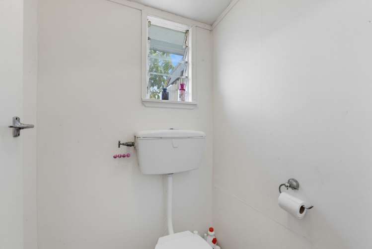 14 Garland Road Ruakaka_11