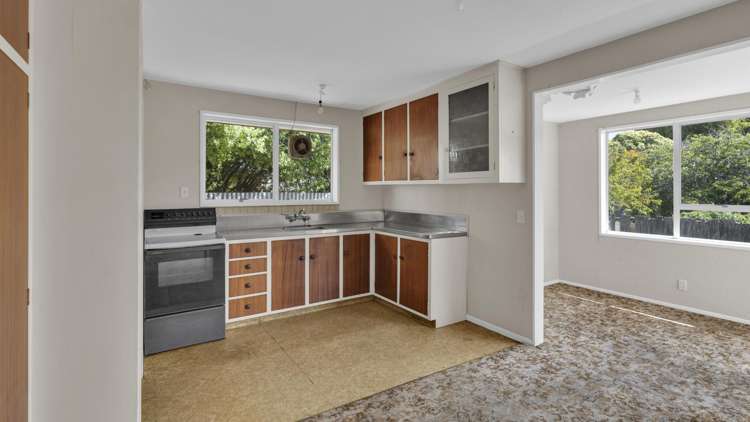 149B Gayhurst Road Dallington_2