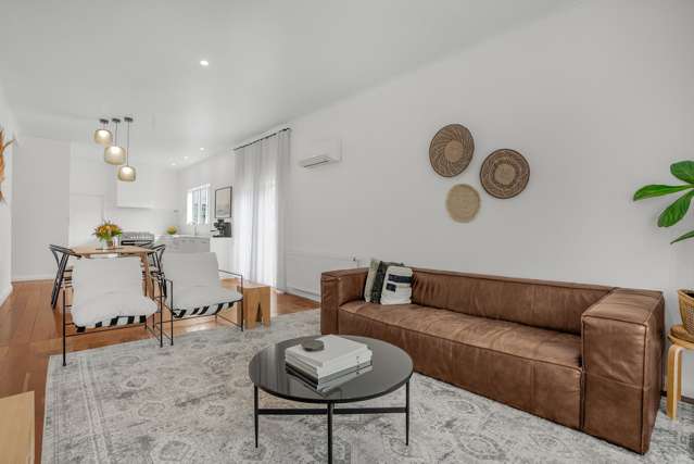 2 Richard Grove Stokes Valley_2