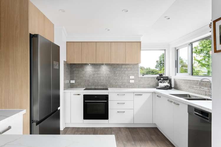 22 Pine Street Mangapapa_3