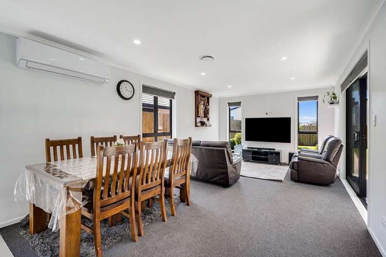 23 Inuwai Street Glenview_11