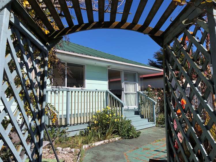 128a Toi Toi Street Toi Toi_9