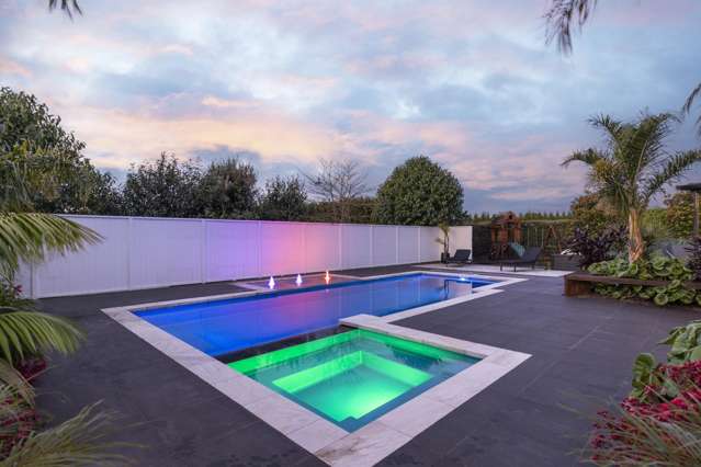 1216 Egmont Road Egmont Village_4