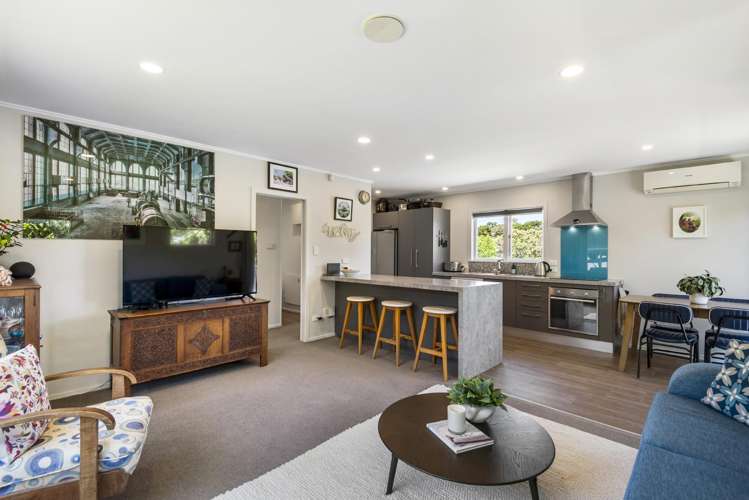 1/10 Philip Place Hillcrest_4