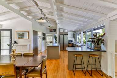 100 Huia Road_2