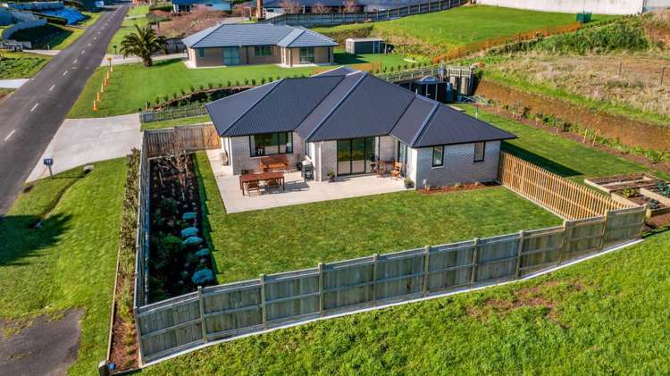 32 Larlin Drive Hawera_25