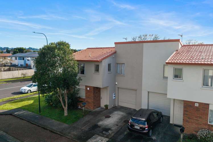 2 Elwarth Way Ranui_23