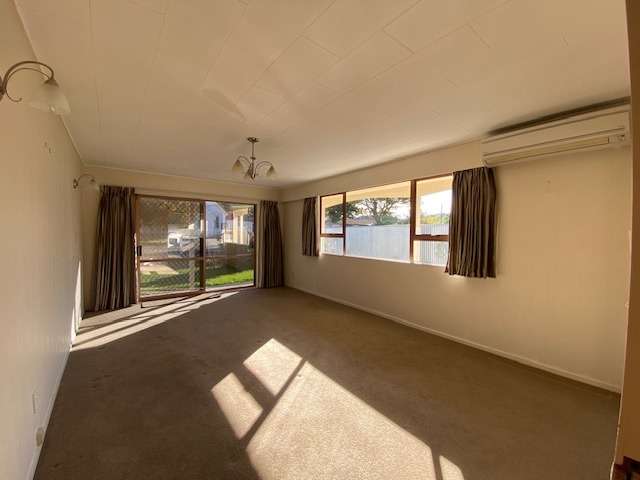 1/3 Church Road 10792_3