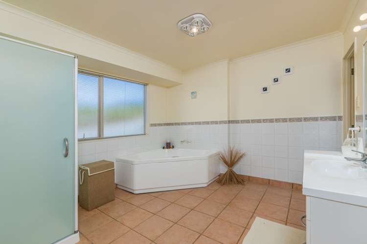 2 Ocean View Road Cable Bay_17