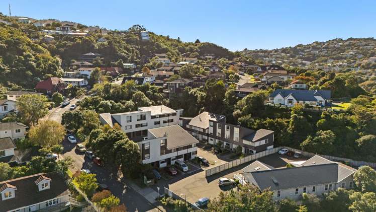 9/8 Thatcher Crescent Crofton Downs_5