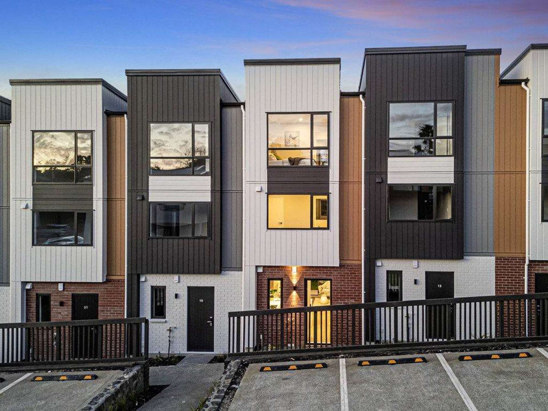 9 Don Oliver Lane Glen Eden_0