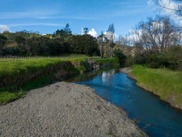 10 Doel Road Kawakawa_14