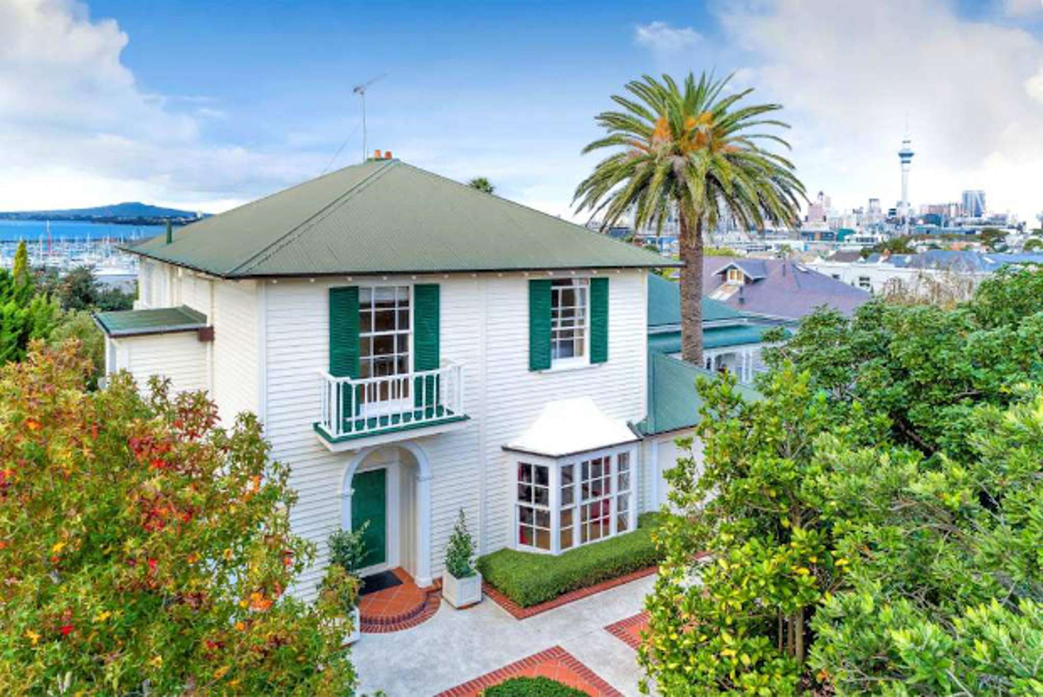 Iconic home with panoramic view