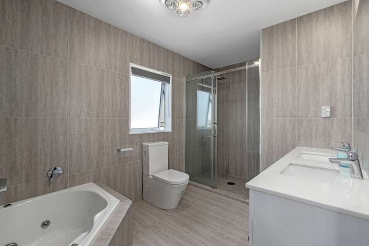 22 Ascension Crescent Orewa_15