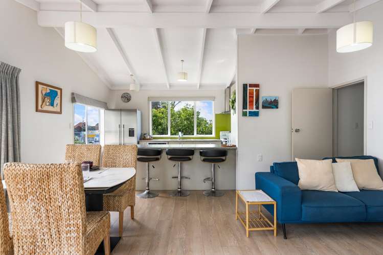 100 Charleston Avenue Whangamata_10