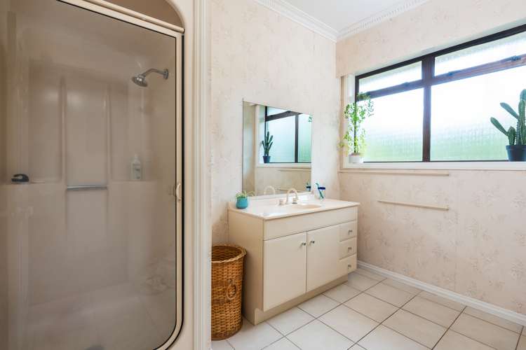 75 Shepherd Road Waipahihi_6