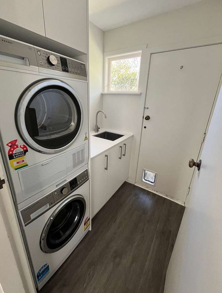 51 Thurleigh Grove Karori_10