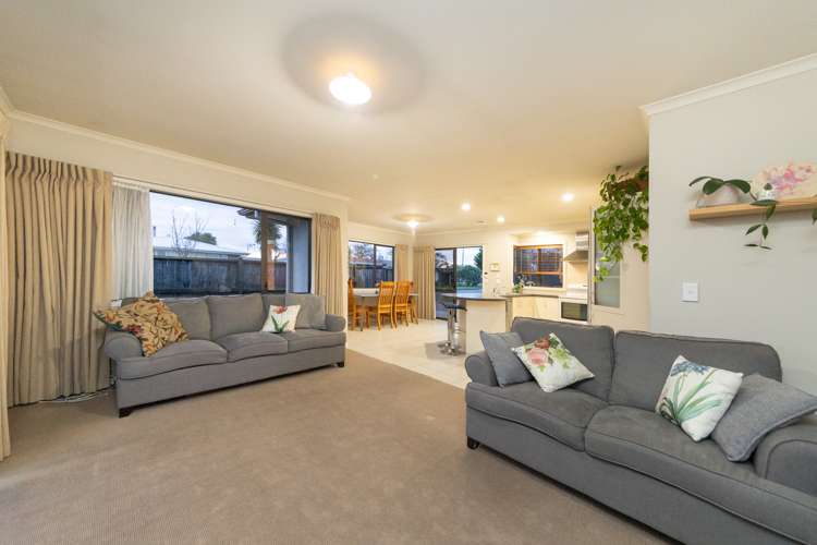 47 Lancaster Street Takaro_3