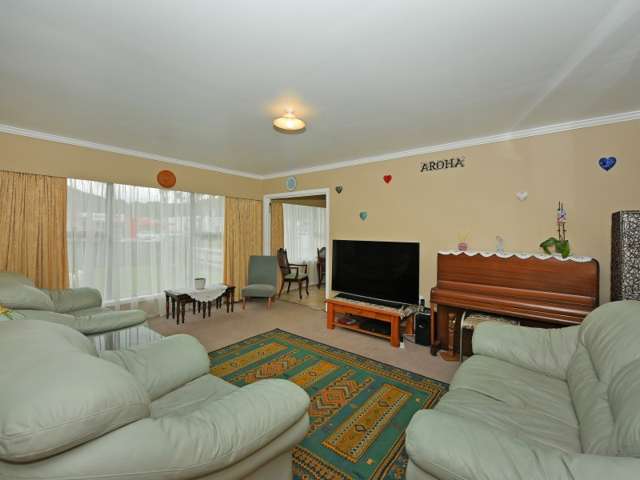 10 Parkway Wainuiomata_3