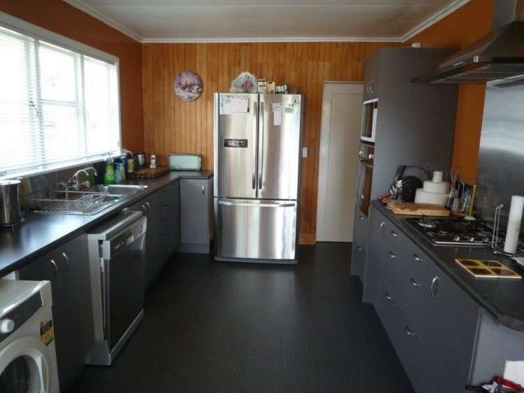 8 Hillview Crescent Taumarunui_2