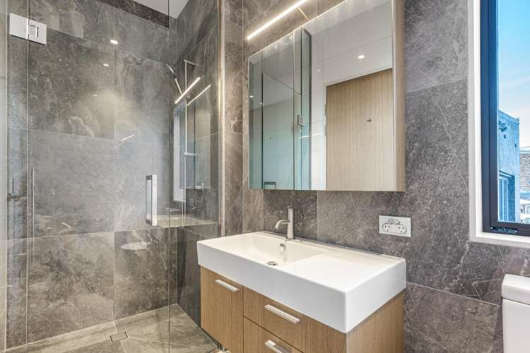 G01/45 Mount Eden Road 1728_9