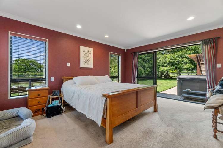 3714 Cambridge Road Leamington_26