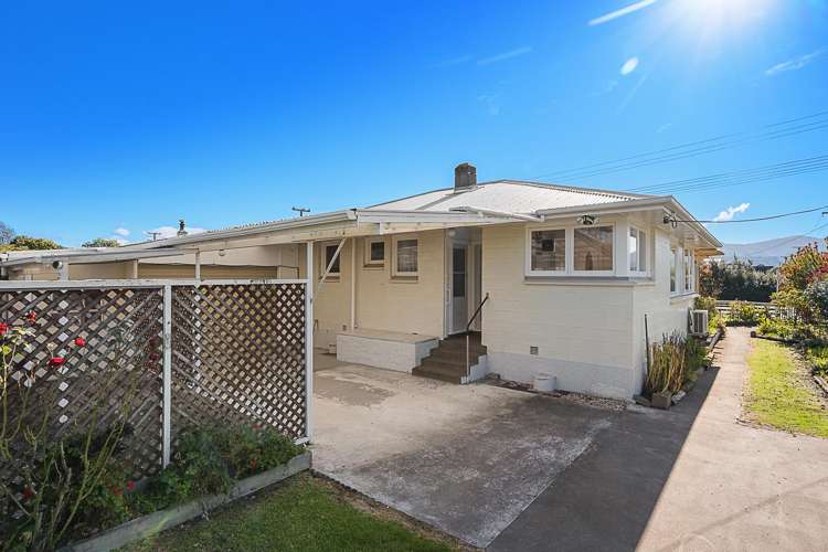 19 Oudenarde Street Renwick_26