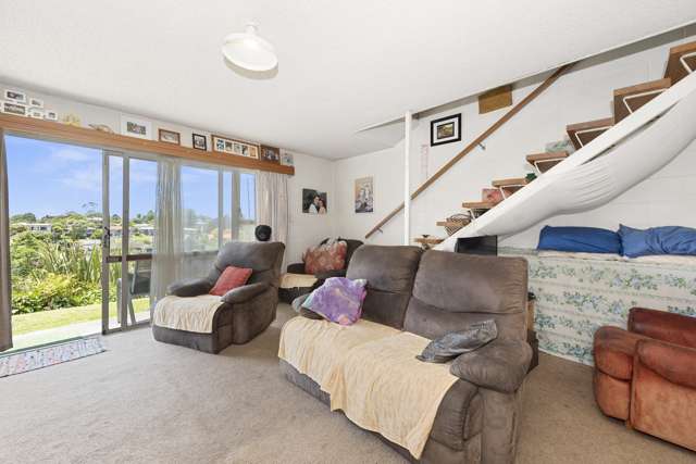 2/1196 Victoria Street Whitiora_4