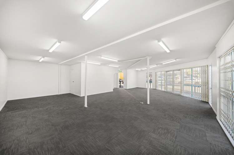 1/4087 Great North Road Kelston_6