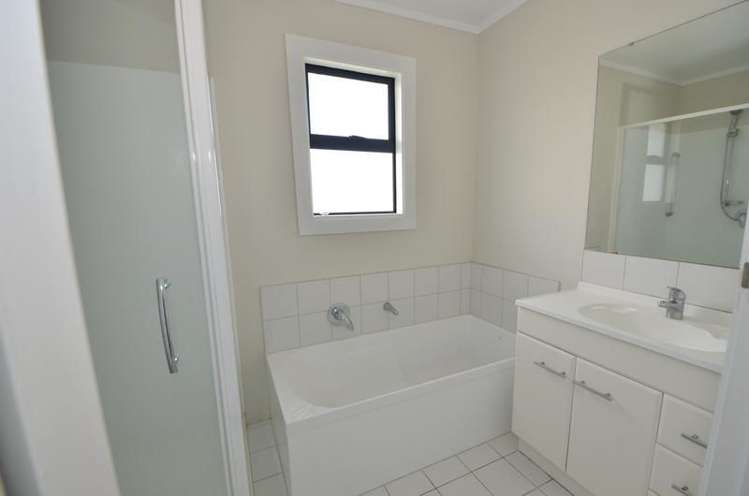 83 Thompson Terrace Manurewa_8