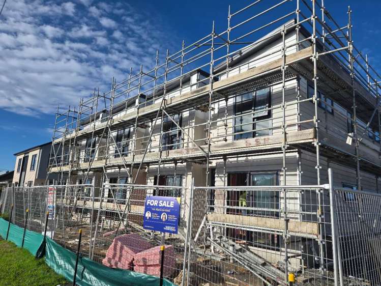 Lot2/17,19,21&2 Von Sturmer Street_0