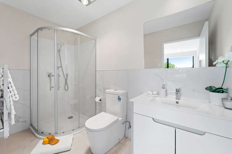 10/8 Bagnall Avenue Point England_9