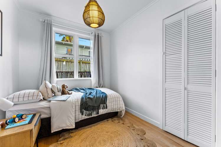 98 Eskdale Road Birkdale_8