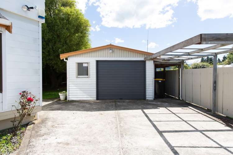 2 Hunter Street Dannevirke_17