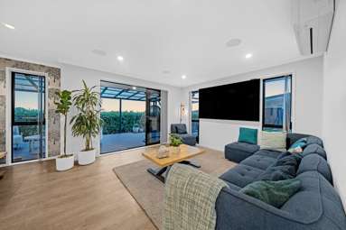 23 CULVERWELL CRESCENT_2