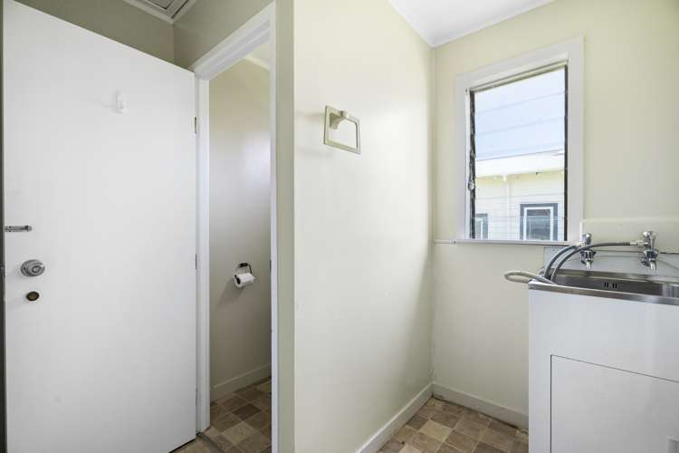 76 School Road Morningside_12