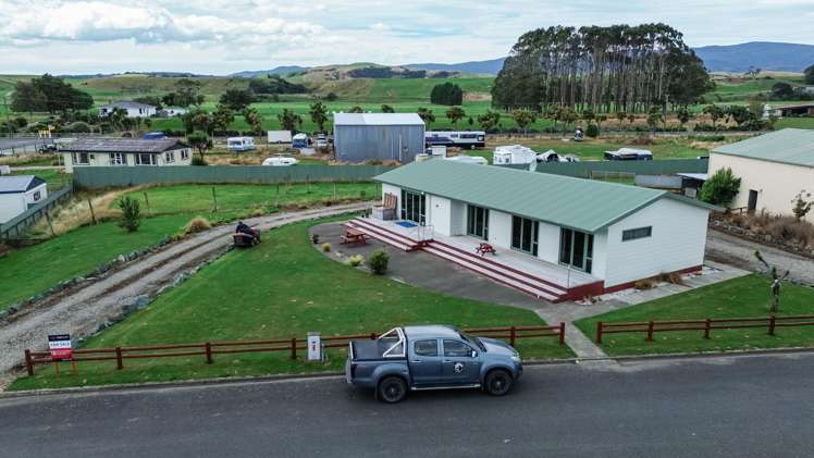 5 McFeely Street Tuatapere_23