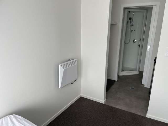 2C/4 Hammond Street Hamilton Central_4