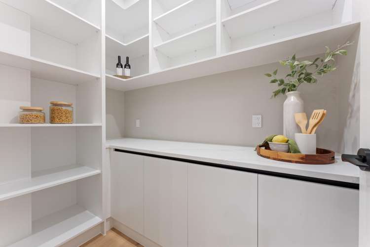 13 Fallowdown Street_5