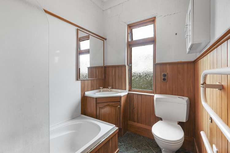 123 Grey Street Hamilton East_13