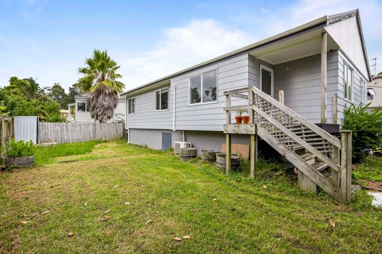 23 Meadowvale Rise Titirangi_14