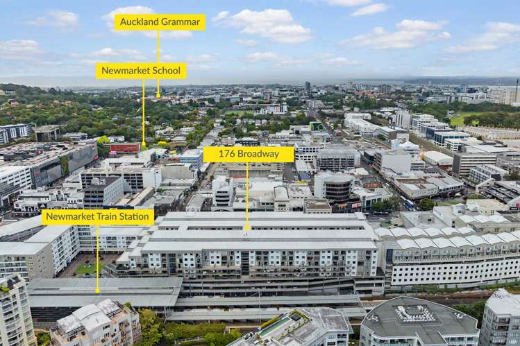 A512/176 Broadway Newmarket_13