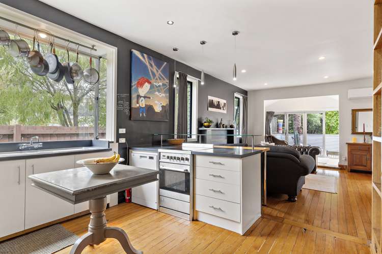 18 Birdwood Avenue Beckenham_16