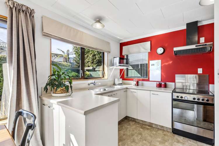 26 Coleridge Place Stoke_3