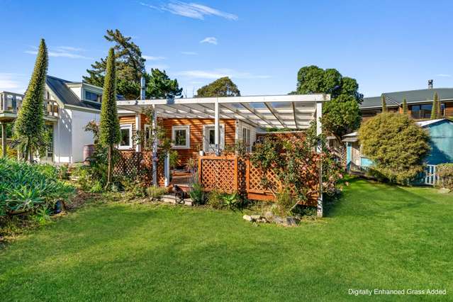 Home, Sleepout, Beach Access + FREEHOLD!