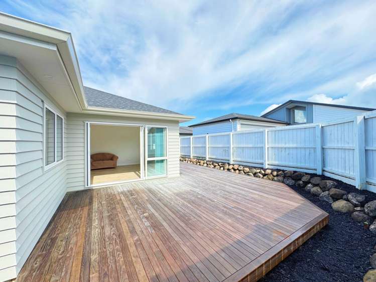 47 Siren Street Wainui_15